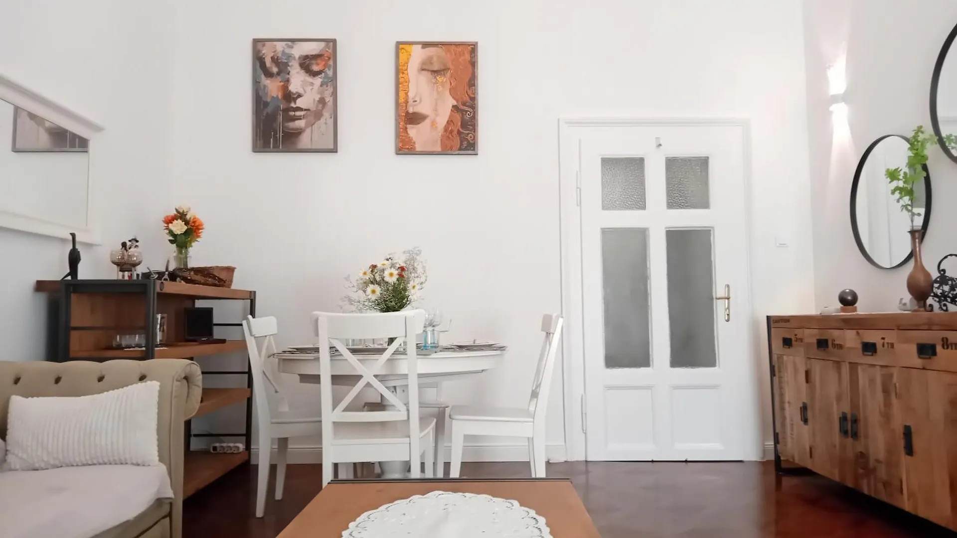 Lejlighed Chic Cozy Quiet Deluxe Citycenter In Astoria With Ac Budapest