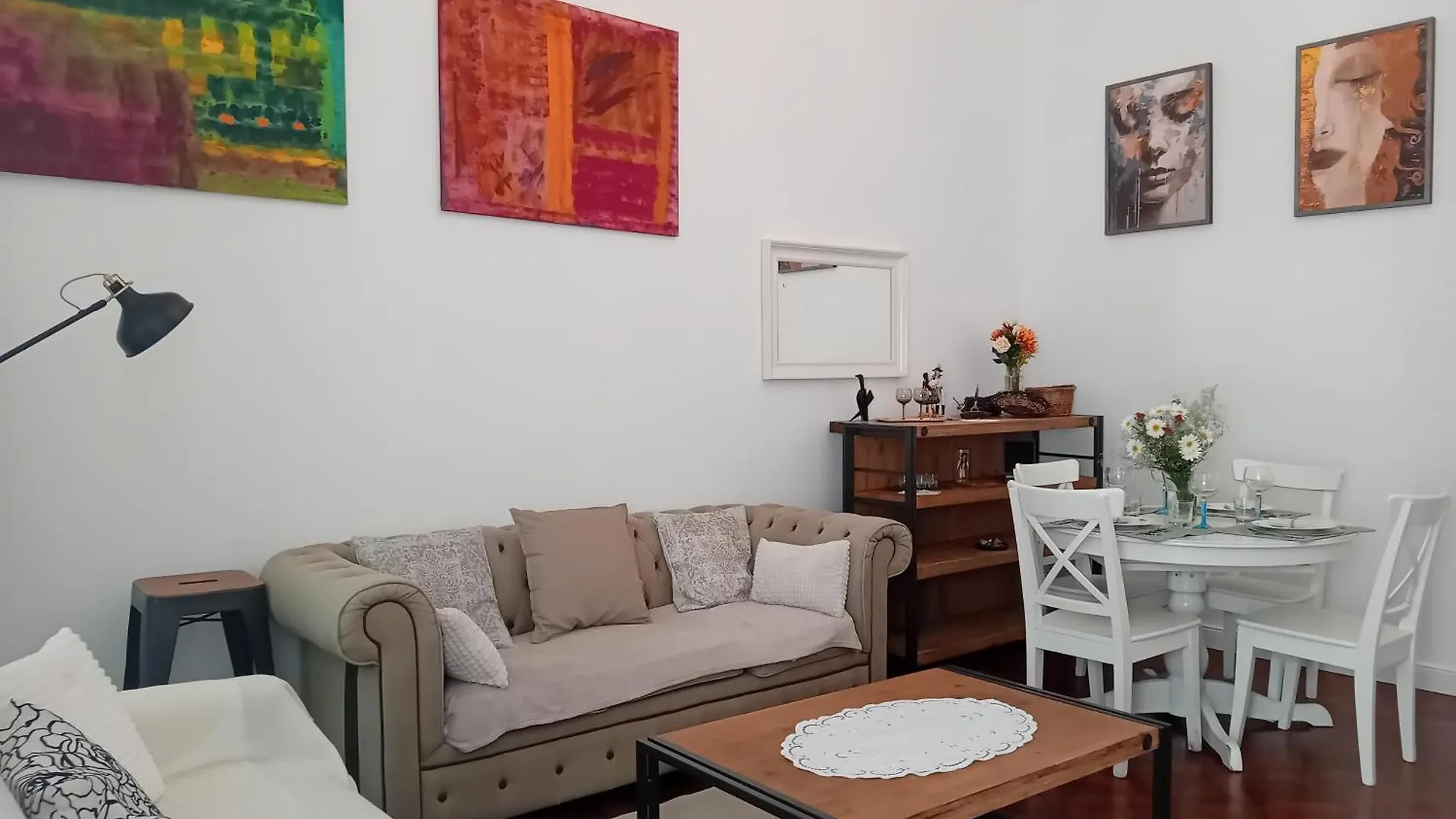 Chic Cozy Quiet Deluxe Citycenter In Astoria With Ac Budapest Lejlighed