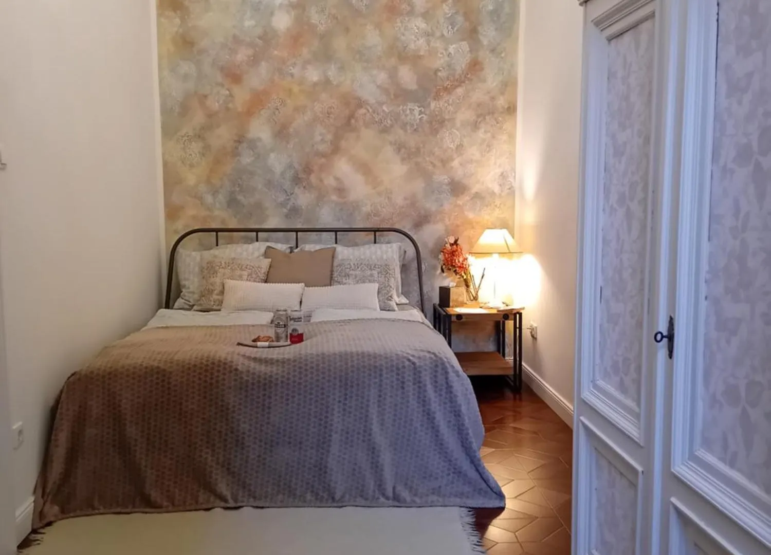 Chic Cozy Quiet Deluxe Citycenter In Astoria With Ac 부다페스트 아파트