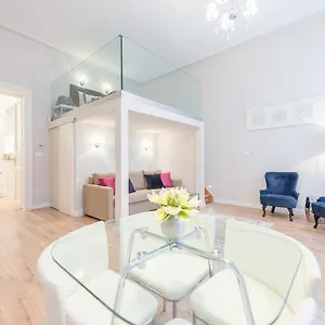 White Trees Apartment